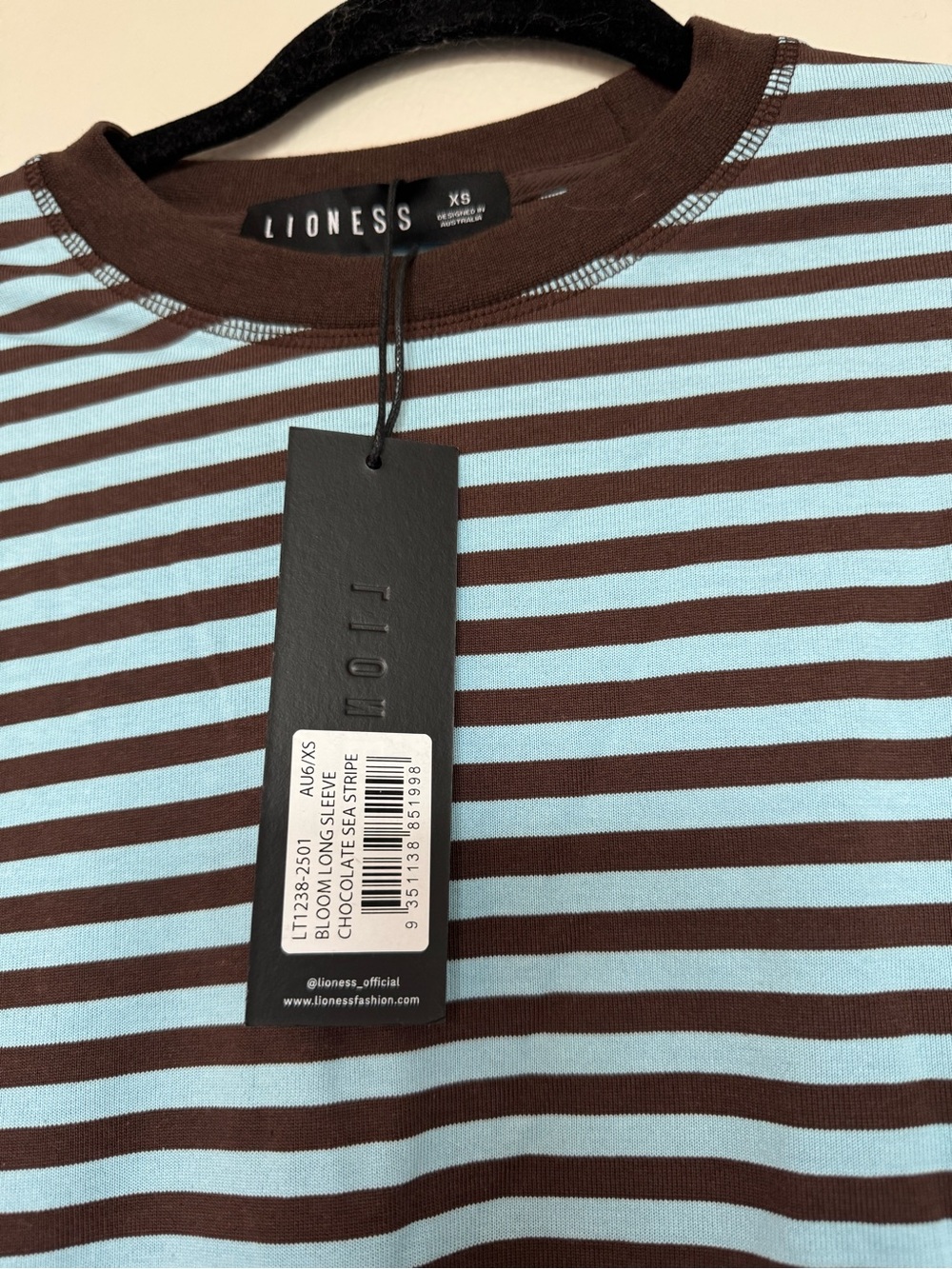 Lioness Bloom Long Sleeve Top NWT in Chocolate Sea Stripe - Picture 4 of 5